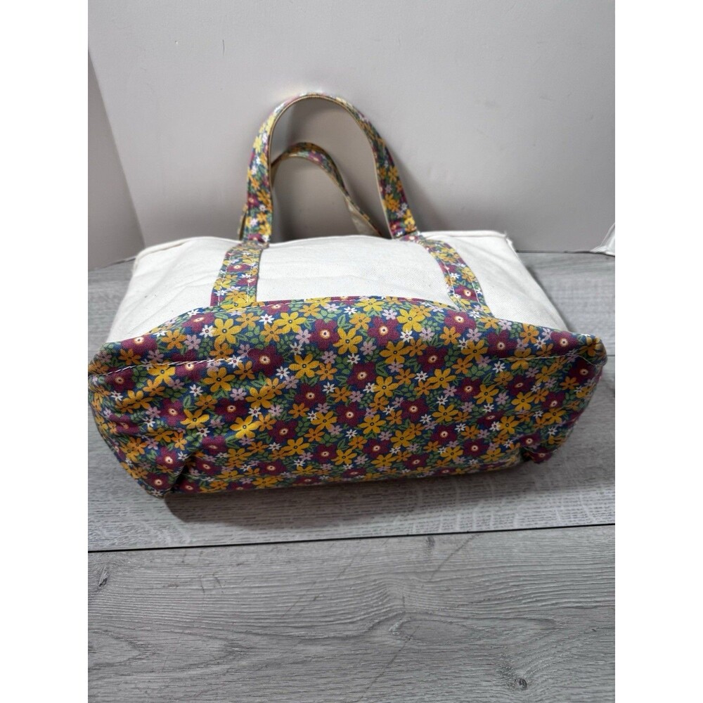 Vintage L.L. Bean Medium Boat and Tote Whimsical Floral Trim - Picture 2 of 6